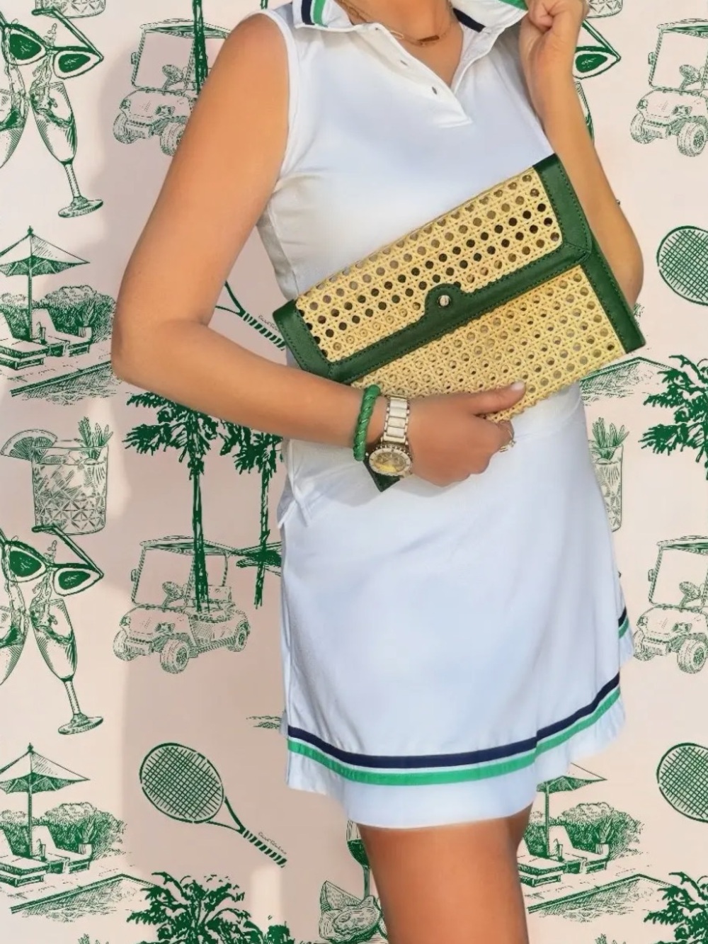 Green Trim Woven Rattan Clutch — Women's Straw Envelope Bag